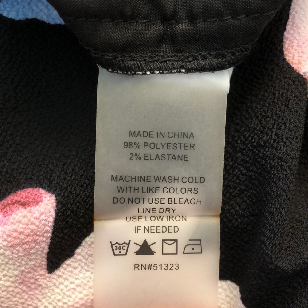 NWT Vince Camuto Floral Pants - Picture 6 of 8